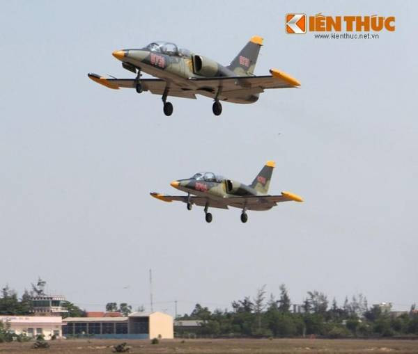 Mặc dù vậy, do tuổi đời đã quá cao kèm theo đó là các yêu cầu huấn luyện ngày càng tăng, Không quân Việt Nam đã quyết định nhập biên Yak-130 trong thời gian tới. Đây không khác gì "lệnh về hưu" với L-39 - loại máy bay đã huấn luyện không biết bao nhiêu phi công cho không quân Việt Nam, nay cuối cùng cũng đã được yên nghỉ - như chính đất mẹ nơi nó sinh ra.