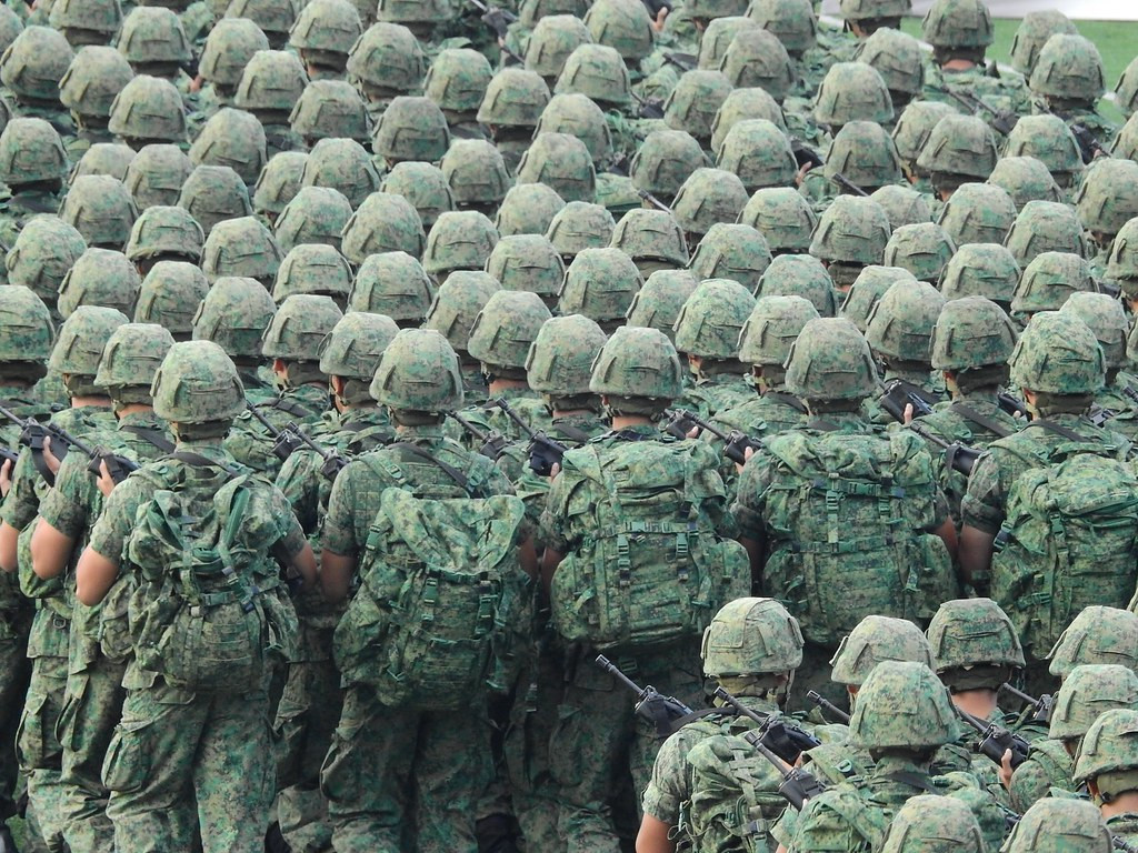 Trong thời gian từ năm 2007 tới năm 2013, quân đội Singapore cũng có mặt tại Afghanistan để làm nhiệm vụ tái thiết, gìn giữ an ninh tại quốc gia này. Nguồn ảnh: Pinterest.