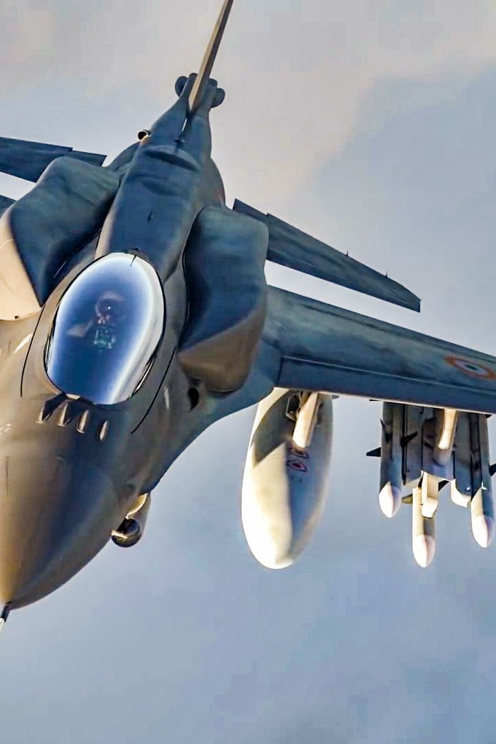 Bản thân F-21 cũng được coi là mảnh ghép cuối cùng còn thiếu trong việc chia sẻ chuỗi cung ứng chung nhiều loại linh kiện của F-22 và F-35 - nghĩa là nếu F-21 được sản xuất với số lượng lớn, không những giá thành của F-21 sẽ giảm xuống mà giá của F-22 và F-35 thậm chí cũng sẽ giảm theo. Nguồn ảnh: QQ.