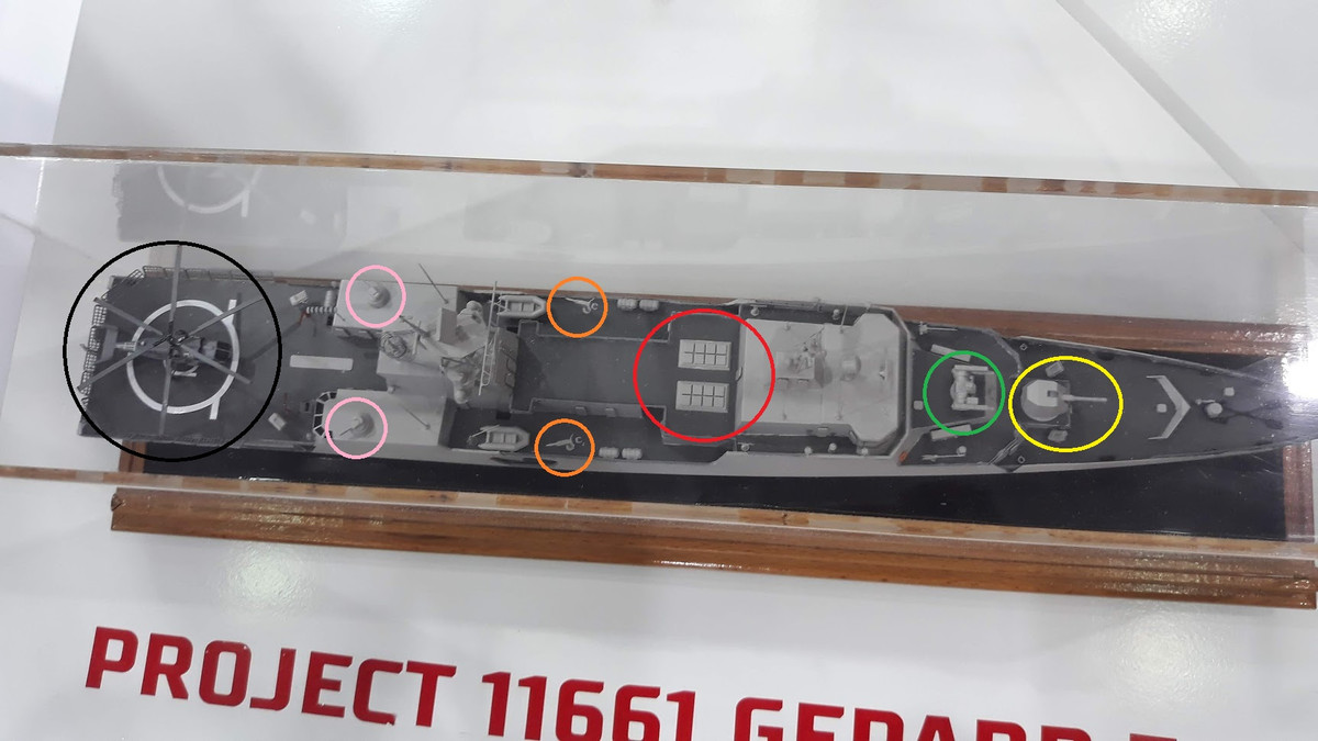 Trong cấu hình vũ khí này, đặc biệt chú ý tới sự xuất hiện của 16 giếng phóng tên lửa thẳng đứng - một trong những thứ mà cả bốn tàu Gepard 3.9 hiện tại của chúng ta đang sở hữu đều thiếu. Nguồn ảnh: Pinterest.