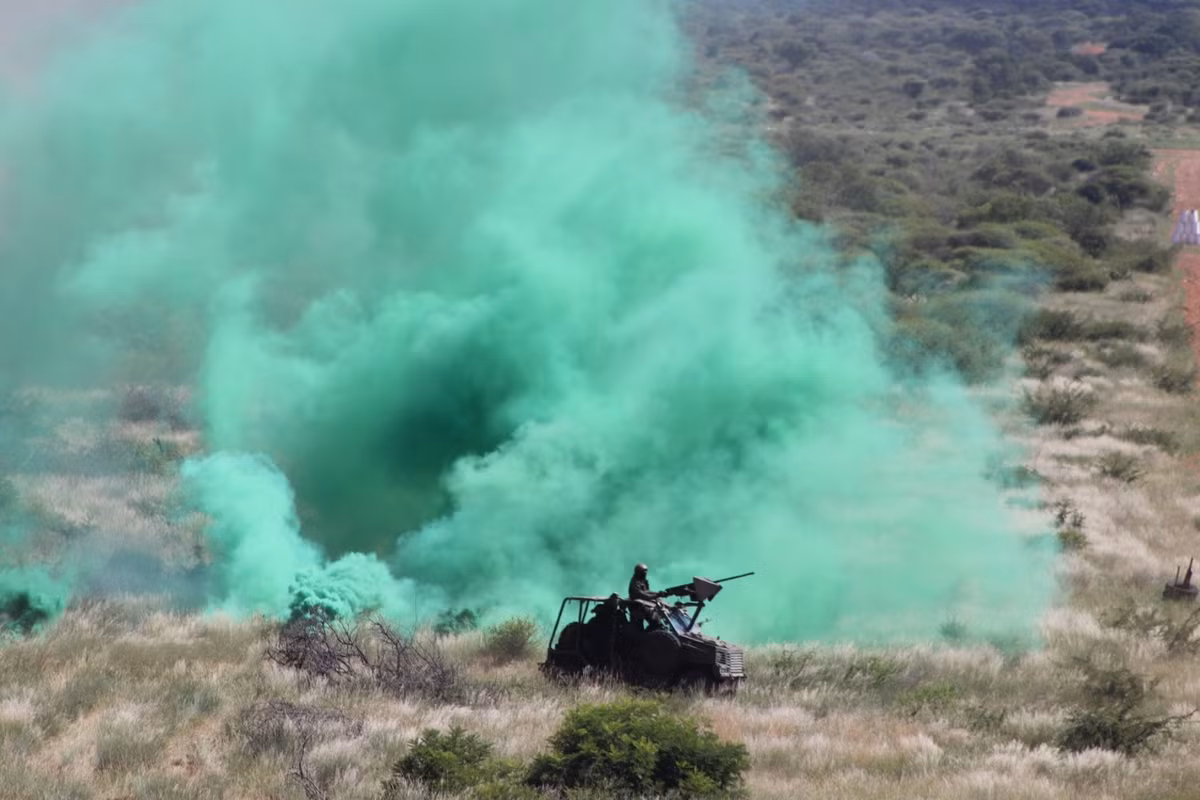 Có thể điểm mặt ra một vài loại vũ khí được Nam Phi sử dụng trong cuộc tập luyện này, trong đó chủ yếu là các loại vũ khí do Nam Phi tự sản xuất, trang bị. Nguồn ảnh: BMDPO.