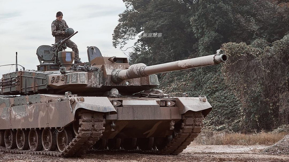 Tuy nhiên cũng có không ít trường hợp các nữ quân nhân của Hàn Quốc tham gia vào các lực lượng trực chiến theo nguyện vọng cá nhân. Nguồn ảnh: Sina.