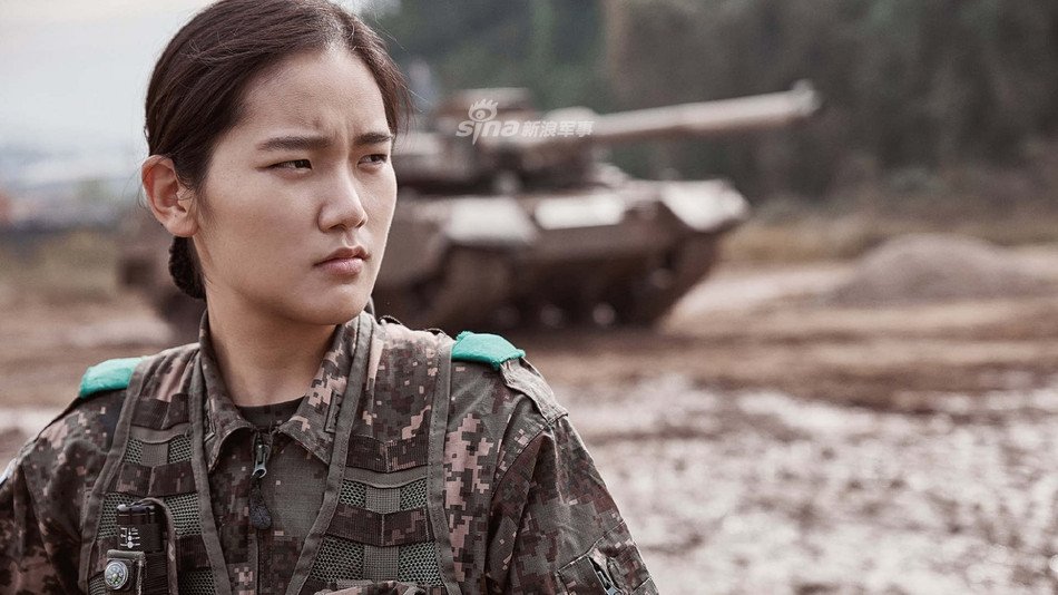 Việc để nữ quân nhân tham gia vào lực lượng tăng thiết giáp là một điều khá hiếm nhất là ở những quốc gia ở Đông Á như Nhật Bản, Hàn Quốc hay Trung Quốc. Nguồn ảnh: Sina.
