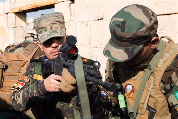 Trước khi tuyên bố này được chính quyền Iraq đưa ra, quân đội Iraq và quân đội Mỹ vẫn chưa thể đạt được những thoả thuận nhất quán trong việc liên hết hỗ trợ các hoạt động quân sự chống IS. Nguồn ảnh: Militarytimes.