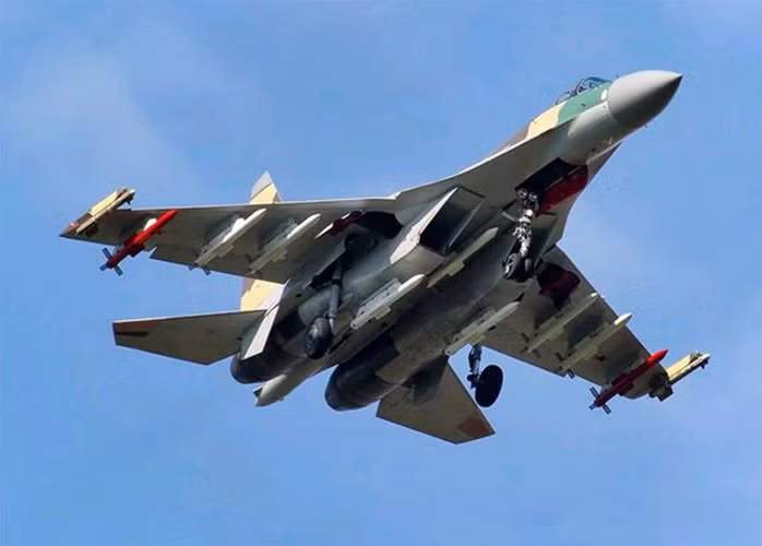 Phía Mỹ đã tuyên bố sẽ áp đặt các lệnh trừng phạt lên Indonesia theo đúng Đạo luật CAATSA, điều này đã khiến Jakarta phải trì hoãn thương vụ với Nga, thậm chí xem xét hủy bỏ.