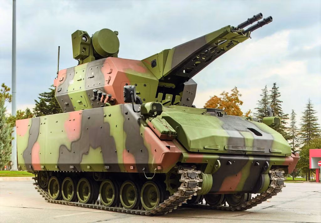 Hệ thống được lắp đặt trên khung gầm của xe thiết giáp ACV-30 với khả năng lội nước và vượt địa hình khá tốt nhưng lại có điểm yếu là tốc độ trên đường bằng không quá cao. Nguồn ảnh: Sina.