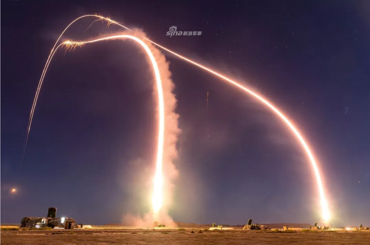 Phòng không Trung Quốc phóng tên lửa trong một cuộc tập trận của quân đội nước này. Nguồn ảnh: Sina.