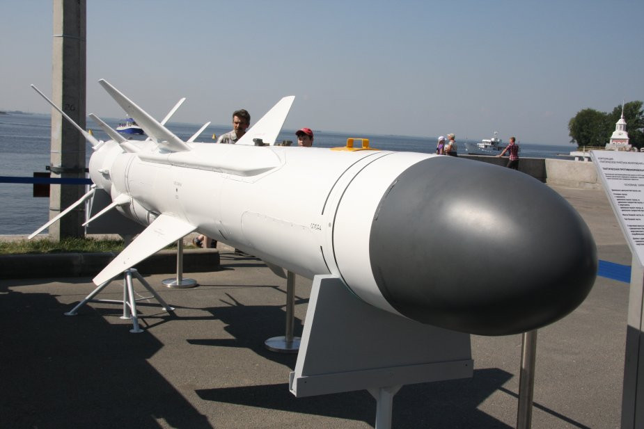 Tuy nhiên hiện vẫn chưa rõ, KCT-15 đã hoàn thiện hoàn toàn hay chưa và liệu Việt Nam có được quyền xuất khẩu loại vũ khí này ra nước ngoài sau khi hoàn thiện hay chúng ta phải thông qua sự cho phép của Nga. Nguồn ảnh: Pinterest.