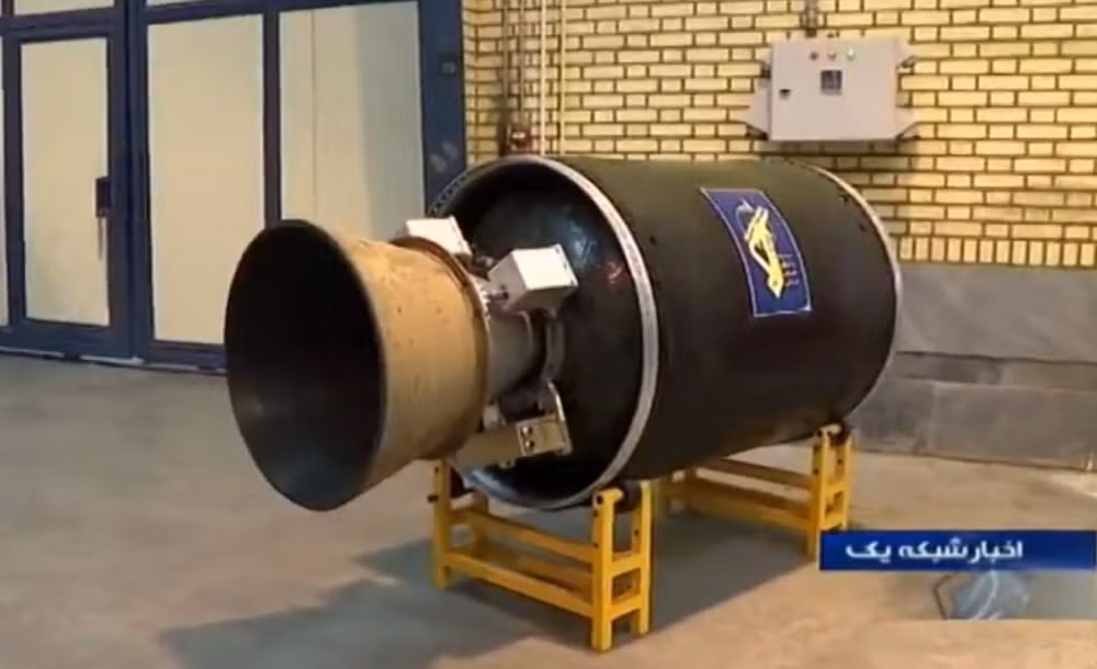 Cận cảnh hệ thống động cơ của tên lửa Raad-500 với cấu tạo khá đơn giản và kích thước không quá lớn. Nguồn ảnh: Livejournal.