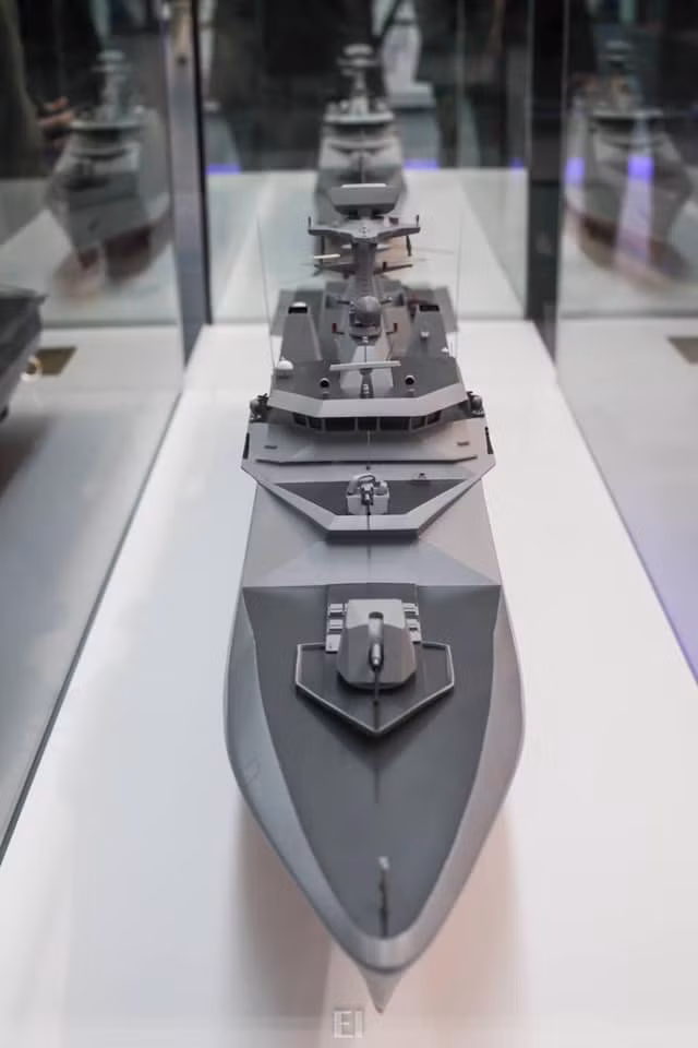 Cau hinh vu khi cuc manh tren tau Sigma 9814 tung duoc thiet ke cho Viet Nam