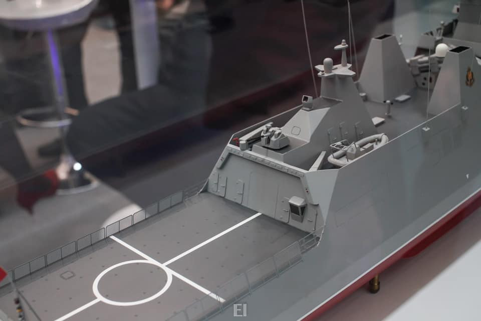 Ngoài ra khu vực nhà chứa trực thăng cũng không còn xuất hiện, tuy nhiên thiết kế của Sigma 9814 cho phép ta có thể dễ dàng cải biên được khoang chứa trực thăng này lên tàu. Nguồn ảnh: @Duy Lê.