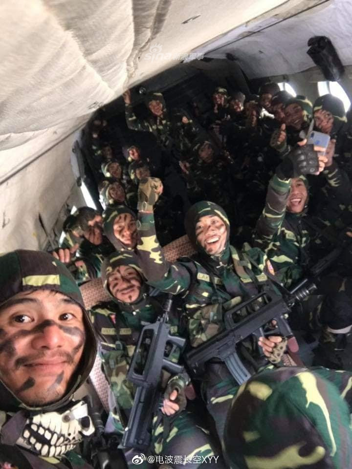 Đây là khẩu súng tiểu liên JS 9 "Trùng Song Thương" được Trung Quốc sản xuất và xuất khẩu ra nước ngoài từ năm 2006 tới nay. Nguồn ảnh: Sina.