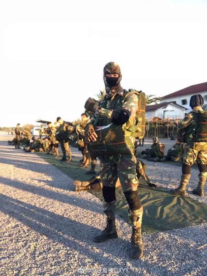 JS 9 được Lào sử dụng cho các lực lượng đặc biệt của quốc gia này trong đó có lực lượng lính dù. Nguồn ảnh: Sina.