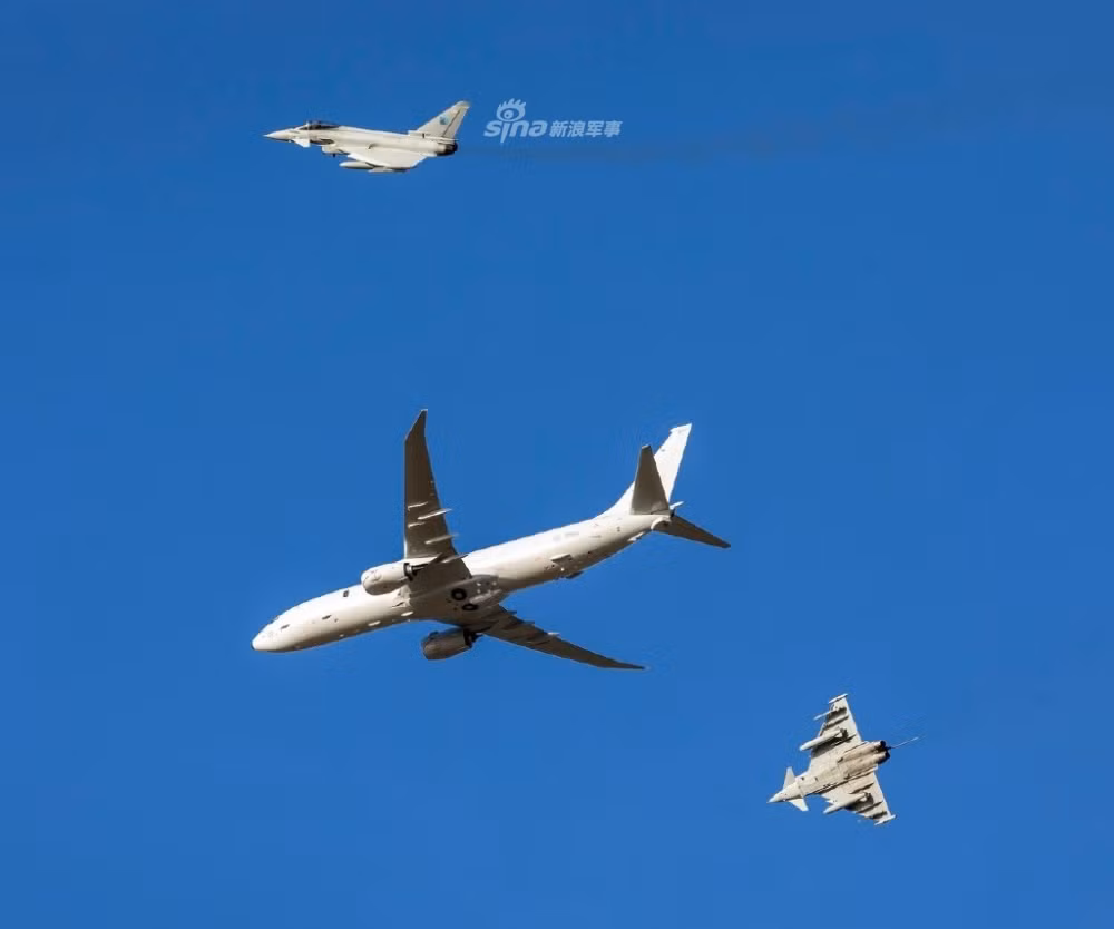 Tổng giá trị hợp đồng cho toàn bộ 9 chiếc P-8A mà Anh đặt hàng từ Mỹ lên tới 3,2 tỷ USD. Hợp đồng được hai bên ký kết từ năm 2016 nhưng tới tận đầu năm 2020 này, Anh mới nhận những chiếc P-8A đầu tiên. Nguồn ảnh: AirRec.