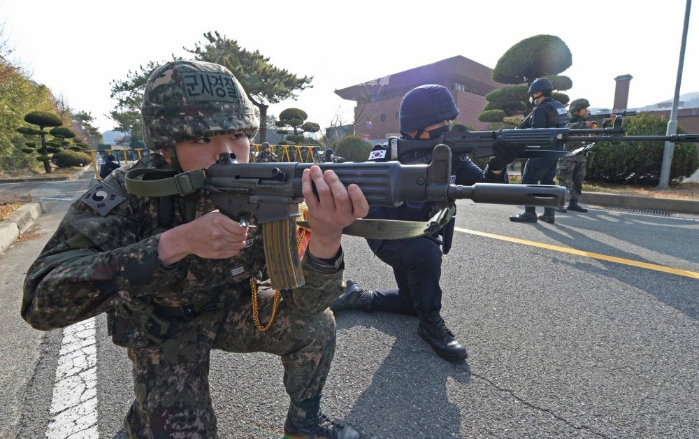 So với các quốc gia ở Đông Á khác như Nhật Bản và Trung Quốc, Hàn Quốc là quốc gia có kinh nghiệm thực hiện các chiến dịch chống khủng bố rất tốt. Nguồn ảnh: Sina.