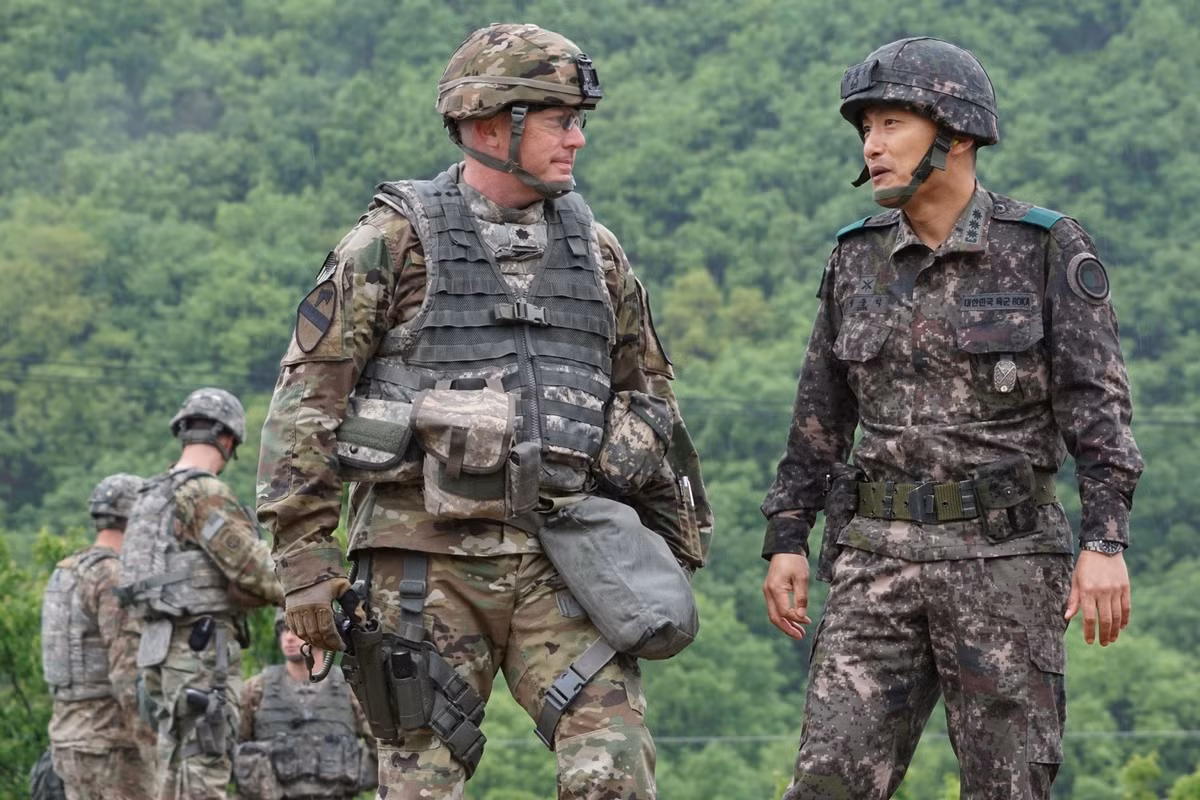 Trong thời gian này do là dịp nghỉ lễ ở Trung Quốc, nhiều lính Mỹ đã tham gia các chuyến du lịch cùng gia đình mình tới đây khiến nguy cơ ủ bệnh và mang bệnh về Hàn Quốc là rất cao. Nguồn ảnh: Pinterest.