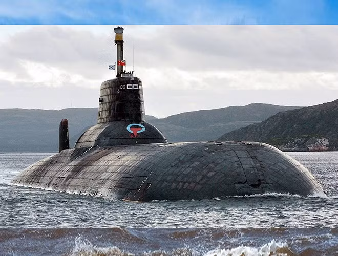 Tàu ngầm Đề án 941 Akula là loại tàu ngầm hạt nhân mang tên lửa đạn đạo được triển khai bởi Liên Xô trong những năm 1980.