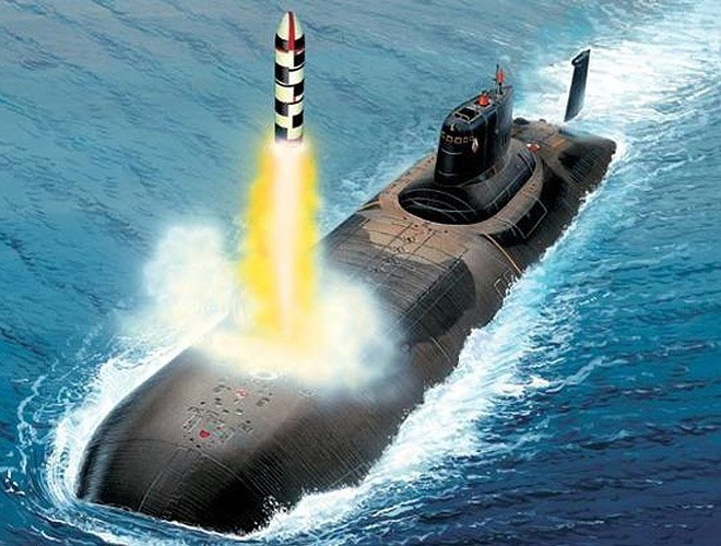 Akula còn có cả hệ thống thông tin liên lạc radio và vệ tinh.