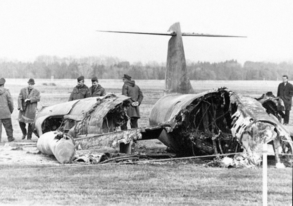 Ấy vậy mà cũng phải tới tận năm 2004, những chiếc F-104 cuối cùng mới được cho "về hưu" sau khi không quân Italia chính thức loại biên loại máy bay này. Nguồn ảnh: Pinterest.