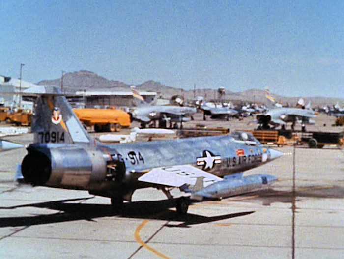 Cụ thể, F-104 Starfighter của Không quân Tây Đức có số lượng 916 chiếc đã bị tai nạn tổng cộng 292 lần làm 120 phi công thiệt mạng. Nguồn ảnh: Pinterest.