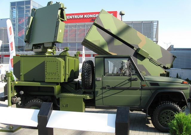 Tổ hợp tên lửa này bắt đầu được đưa vào hoạt động từ năm 1998, phiên bản tên lửa phòng không NASAMS II chính thức được nâng cấp và đưa vào hoạt động từ năm 2007 tới nay. Nguồn ảnh: Defence.