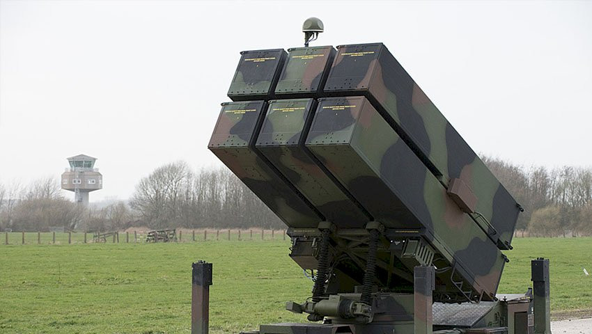 Có thể kể ra một vài cái tên như Australia, Lithuania, Oman hay Qatar đều đang làm việc với hợp đồng mua NASAMS II hoặc thậm chí đã ký kết hợp đồng, đang chờ nhận hàng. Nguồn ảnh: Defence.