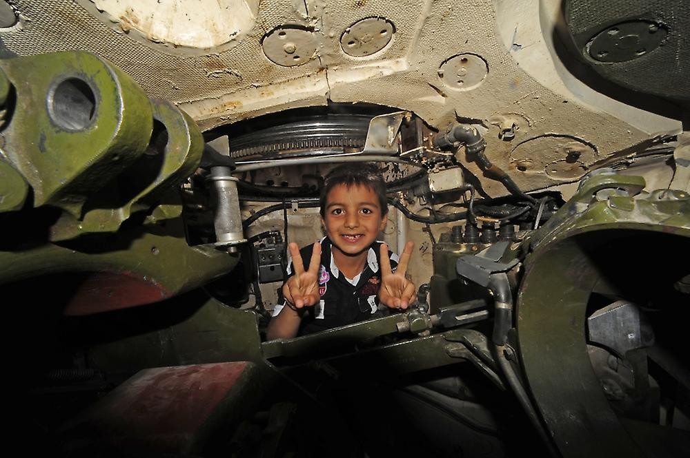 Trong một vài trường hợp khẩn cấp, điều này có thể khiến lái xe phải thiệt mạng một cách oan uổng chỉ vì lối thoát bị chặn bởi tháp pháo. Nguồn ảnh: Pinterest.