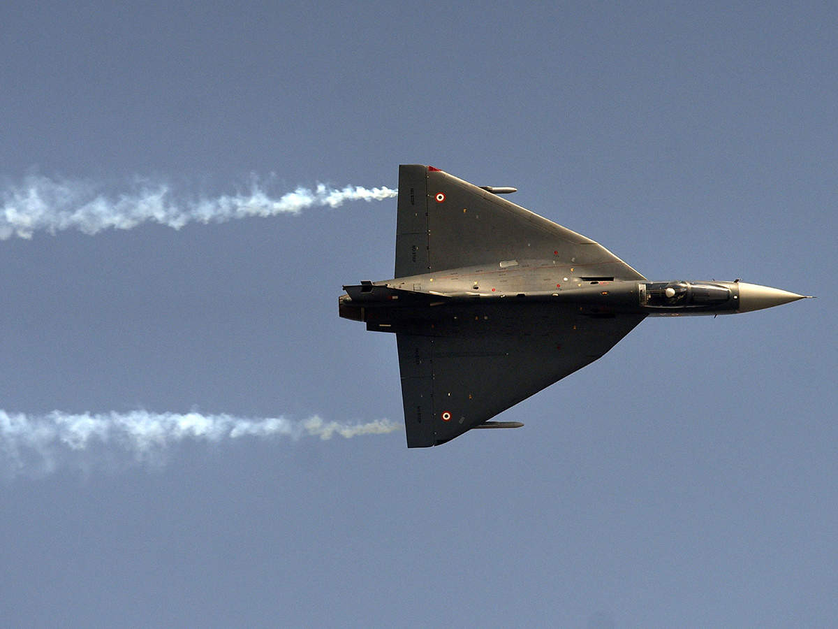 Một trong số đó là hệ thống radar quét mảng điện tử, khả năng tiếp liệu trên không được cải biến, có thêm khả năng tấn công ngoài tầm nhìn và khắc chế, gây nhiễu đối phương. Nguồn ảnh: Scramble.