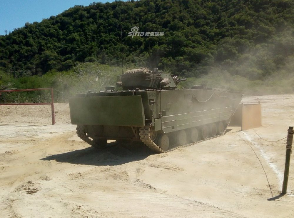 Đây là phiên bản xuất khẩu của thiết giáp ZTD-05 được tập đoàn NORINCO của Trung Quốc sản xuất. Nguồn ảnh: Sina.