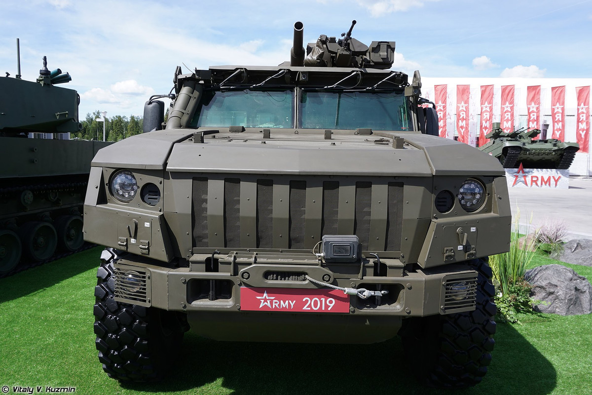 Mặc dù vậy có khá nhiều nghi ngờ về việc 2S41 mới chỉ được giới thiệu từ năm 2019 và liệu rằng khẩu cối tự hành này đã đủ điều kiện để phục vụ với số lượng lớn trong quân đội Nga hay chưa. Nguồn ảnh: Twitter.