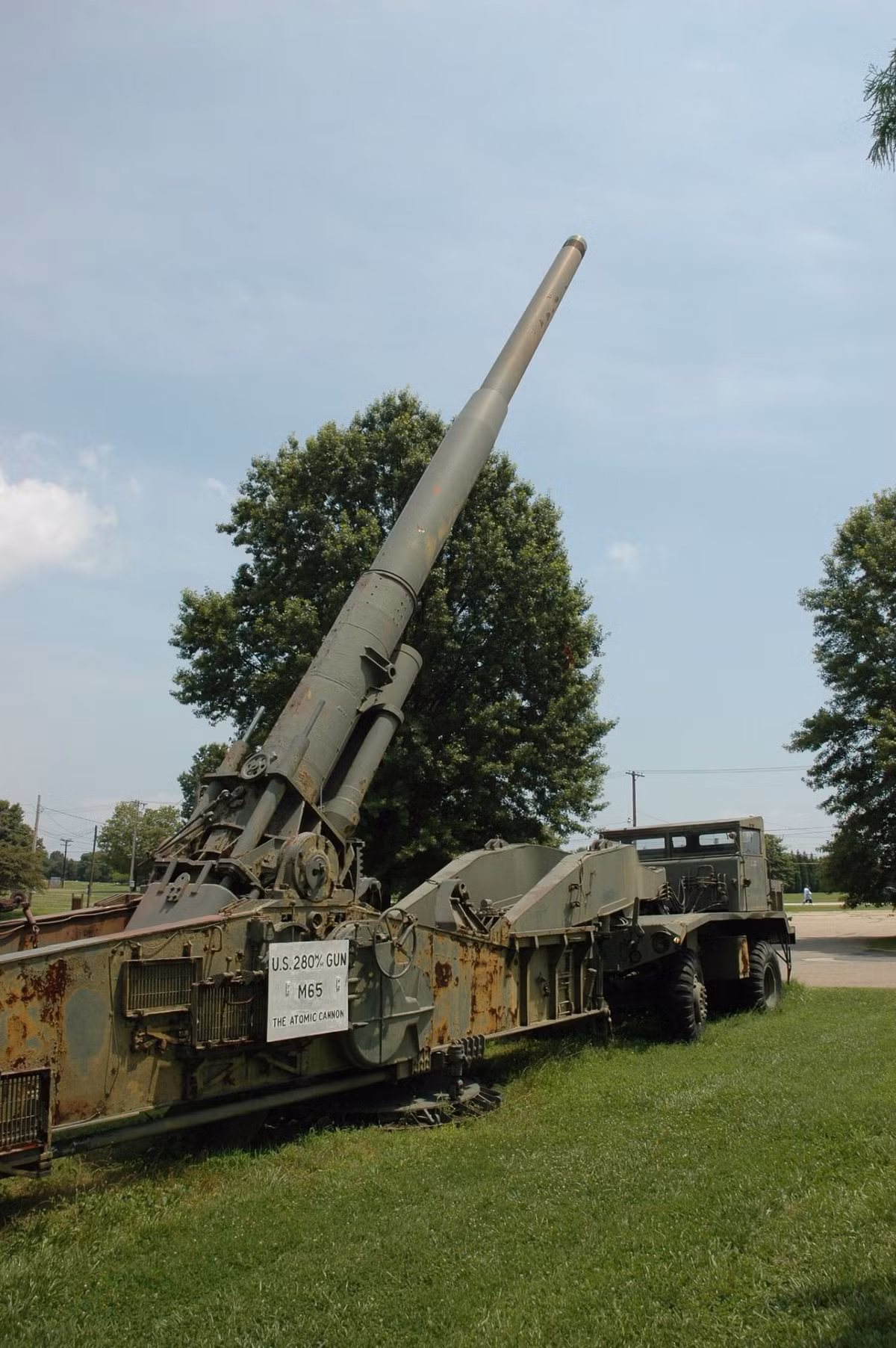 Do có thời gian chuyển trạng thái quá lâu, kèm theo đó là tầm bắn không quá lớn nên M65 đã sớm bị quân đội Mỹ "xếp xó" vì nó khó có thể bì lại được với các loại tên lửa hạt nhân chiến thuật cỡ nhỏ. Nguồn ảnh: Forces.