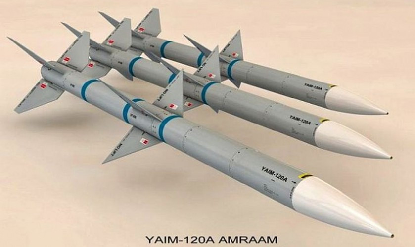 Ngoài ra, AIM-120 có thể tích hợp trên một số mẫu máy bay chiến đấu của đồng minh Mỹ như Eurofighter Typhoon, Tornado, JAS 39 Gripen, F-2, Sea Harrier...