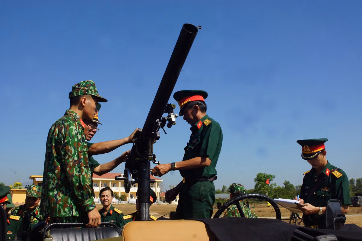 Súng không giật DKZ-82mm K-65 được gắn trên xe UAZ-315126. Nguồn ảnh: Baoquankhu7.