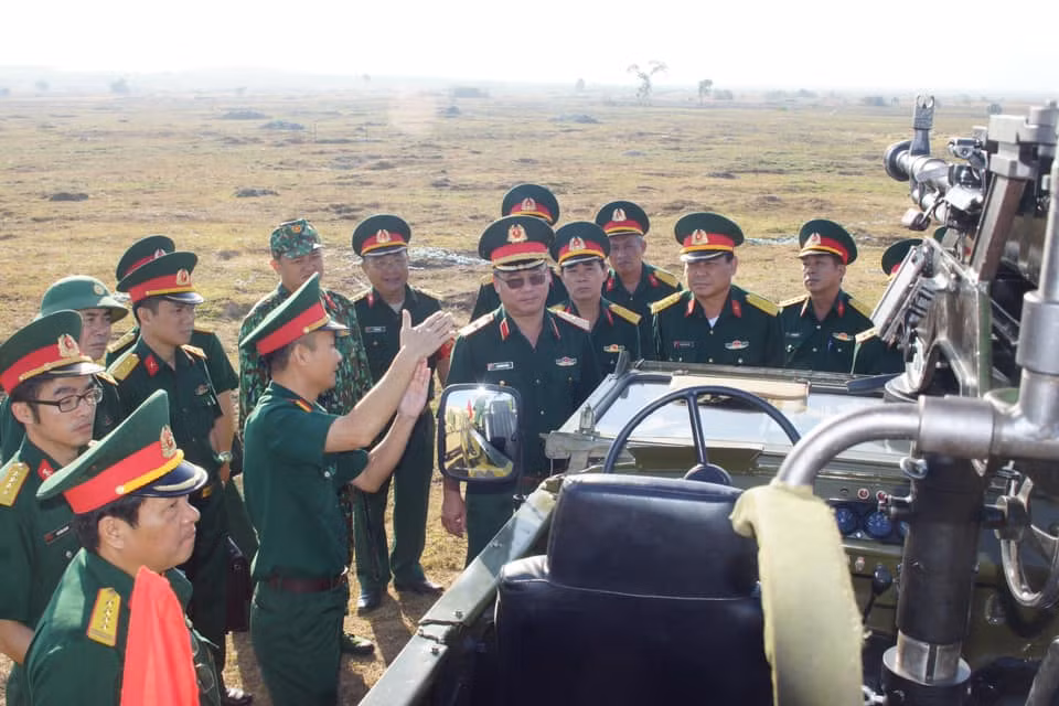 Đại liên 12,7mm DShK được gắn trên xe quân dụng UAZ. Nguồn ảnh: Baoquankhu7.