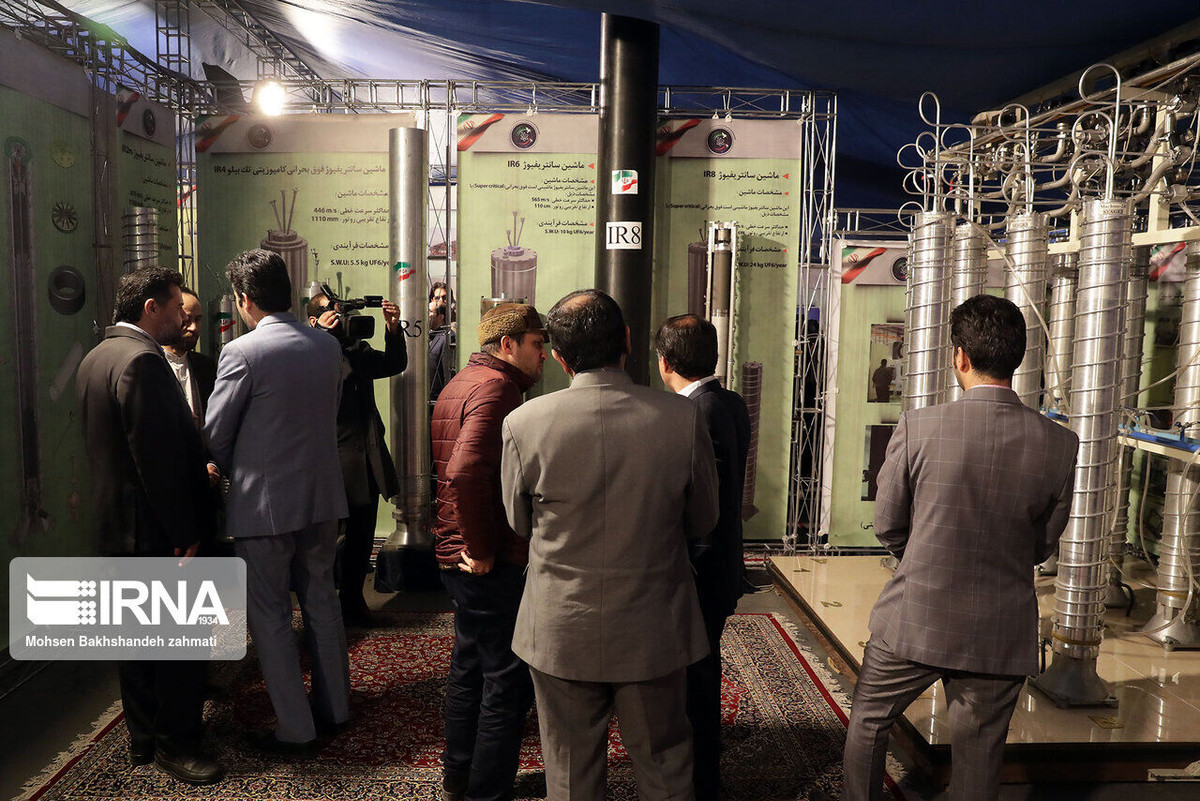 Mô hình các lõi hạt nhân được sử dụng trong nhà máy hạt nhân nước nặng của Iran. Nguồn ảnh: IRNA.