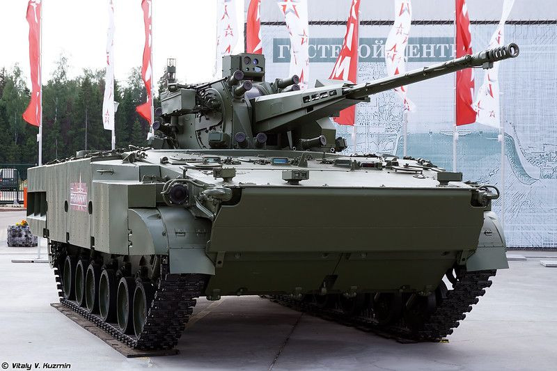 Các chuyên gia của Nga cũng nhấn mạnh tầm quan trọng của 2S38 Derivatsya nhất là trong bối cảnh các hệ thống máy bay không người lái, máy bay do thám kích thước nhỏ, hoạt động ở độ cao thấp đang "lên ngôi" như hiện nay. Nguồn ảnh: Rumil.