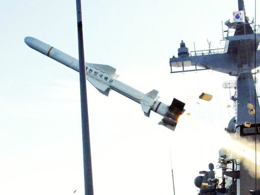 Nhiều khả năng loại "tên lửa chống hạm nội địa Việt Nam" mà báo chí Hàn Quốc nhắc tới ở đây chính là KCT-15 - phiên bản nội địa của tên lửa Kh-35 do Việt Nam tự sản xuất dựa trên chuyển giao công nghệ của Nga. Nguồn ảnh: Pinterest.