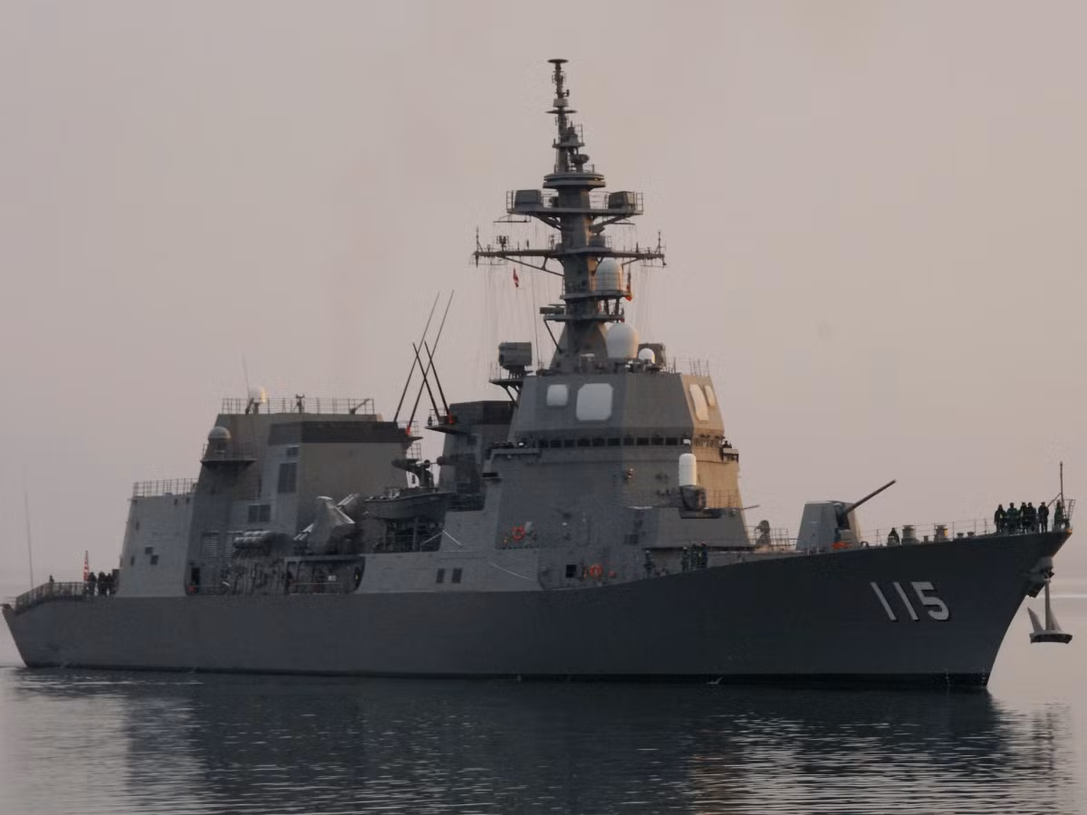 Chưa kể đến việc, dù các tàu chiến có đi nhanh tới đâu, nó vẫn không thể nhanh bằng tên lửa chống hạm hay thậm chí là ngư lôi của đối phương. Nguồn ảnh: QQ.