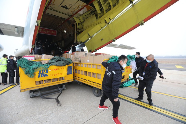 Ilyushin Il-76 (tên hiệu của NATO: Candid) là một máy bay vận tải hạng nặng đa năng 4 động cơ được Liên Xô phát triển