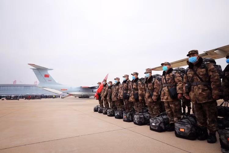 Ông Wu Peixin, một nhà quan sát hàng không ở Bắc Kinh, cho biết chiến dịch ngày 2-2 của PLA cho thấy Không quân có khả năng huy động và triển khai đội vận tải lớn trong một thời gian ngắn