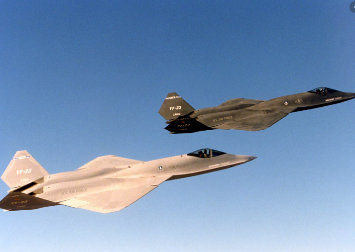 Mặc dù dự án này vẫn còn đang trên giấy và Nhật cũng dự định phải tới năm 2035 các chiến đấu cơ Godzilla mới có thể đi vào hoạt động. Tuy nhiên sự ra đời của dự án tiêm kích Godzilla được giới truyền thông coi như lời tuyến chiến cho cuộc "chạy đua vũ trang" ở khu vực Đông Á hiện nay với một bên là Nhật Bản, bên còn lại là Trung Quốc. Nguồn ảnh: Sputnik.