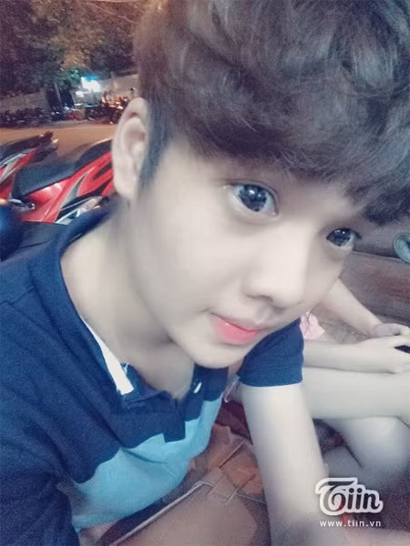 Tự tin nói về khả năng giả gái của mình, Hưng cho biết anh bạn tự chấm cho mình điểm 9/10, nhiều lúc đi ra đường Hưng vẫn bị nhầm tưởng là nữ mặc dù giọng nói vẫn còn ồm ồm, nam tính.