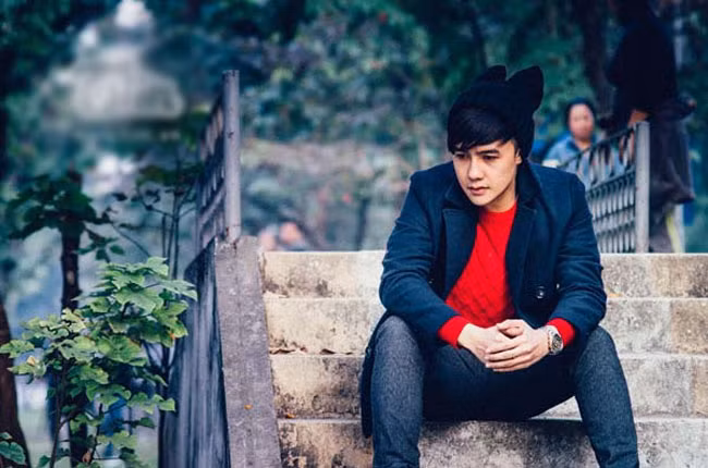  Trai đẹp Việt Nam 9x này hiện là một diễn viên trẻ triển vọng và có thu nhập khủng từ kinh doanh online.