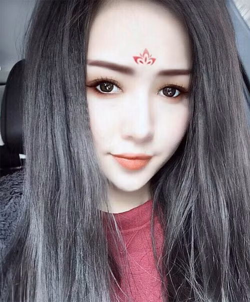 Tâm Tít cũng không bỏ qua xu hướng đang gây sốt này.