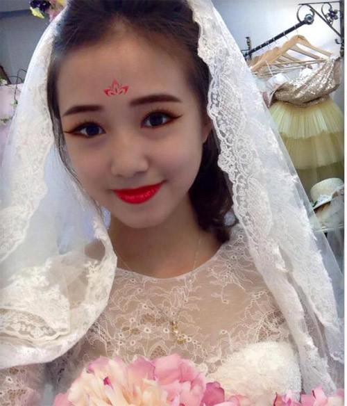 Và đây là tạo hình Võ Tắc Thiên của Ngân Salim.