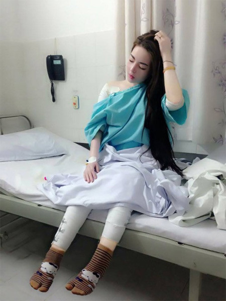 Cô được biết đến vì công khai hình ảnh và clip phẫu thuật thẩm mỹ, các bức ảnh quá khứ và hiện tại nhằm cho biết mình đã vịt hóa thiên nga như thế nào.