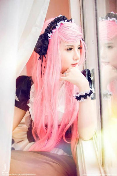 Tốt nghiệp trường Đại học Cần Thơ, cô nàng 9x Nguyễn Lê Minh Trúc (Mitu Kat) đang là một trong những gương mặt quen thuộc của cộng đồng mạng Việt khi thường xuyên xuất hiện trong các bộ ảnh thời trang, tham gia diễn xuất trong nhiều MV ca nhạc...