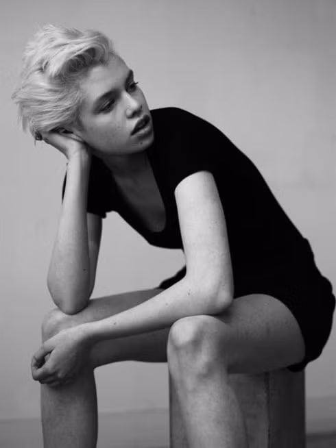 Nhiếp ảnh gia Chelsea Watcher có 16.000 người theo dõi nhưng thực ra những bức ảnh cô chụp không lôi cuốn bằng phong cách thời trang tomboy cực đỉnh của cô. 