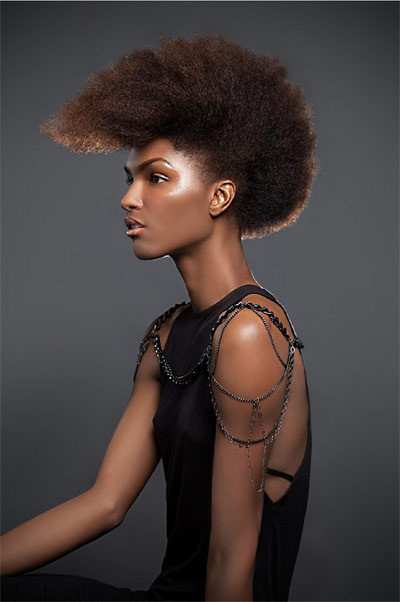 Ari Fitz, cô người mẫu có 41.000 người theo dõi, từng tham gia chương trình truyền hình thực tế The Real World trên kênh MTV và gây ấn tượng mạnh vì phong cách tomboy. 