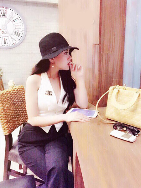 Gái xinh Sài thành kiém 150 triẹu dòng mọt tháng-Hinh-9